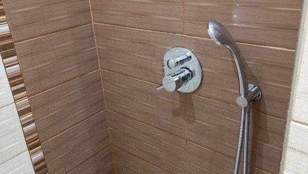 Как да инсталирате вграден смесител, батерия