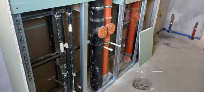 “Водопроводчик нет” Ремонт на ВиК инсталации