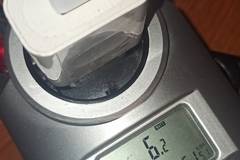 Колко ток харчи зарядно за телефон