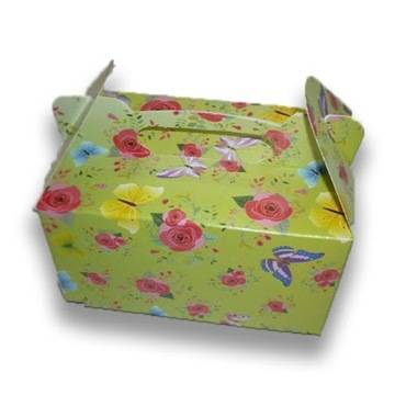 Кутии, тарелки и подложки за торти и сладки