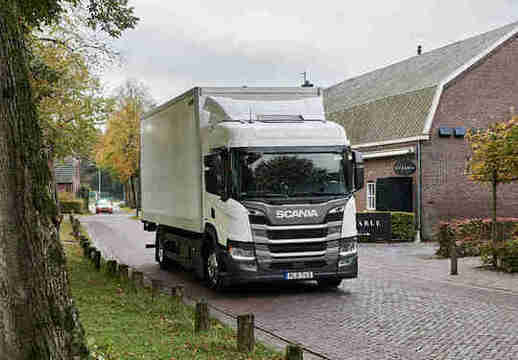 Scania пуска хибридни камиони с електрически пробег до 60 км