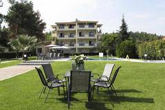 Azur Hotel 2 *