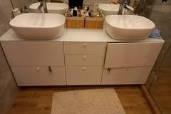 Мебели за баня: какъв материал да изберете?