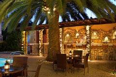 Pelli Hotel 3 *