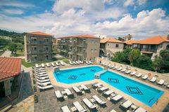 Royal Hotel and Suites 4 *