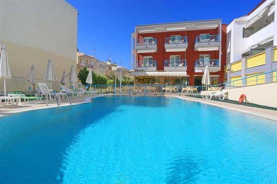 SUMMER DREAM HOTEL 2 *