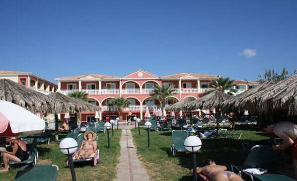 Anastasia Beach 3 *