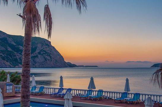 Crystal Beach Hotel 3 *