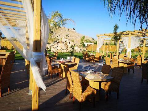 ALIA LUXURY SUITES 3 *