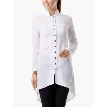 Как и с какво да носите стилно бяла дамска риза: издръжливи, стилни комплекти, красиви модерни изображения