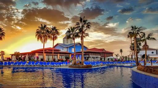 Спечелете 8-дневна почивка на Канарските острови от ЕВРО 07