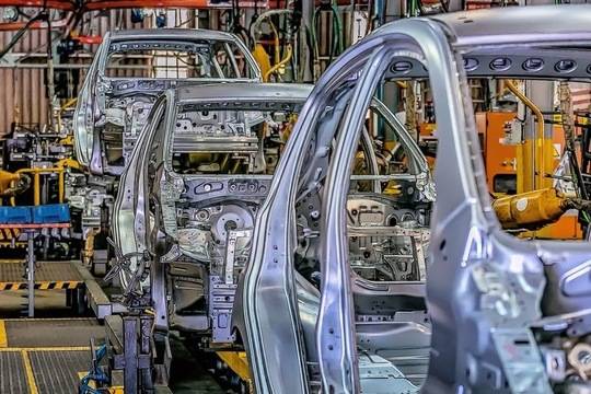 Как войната между Русия и Украйна ще се отрази на автомобилостроенето