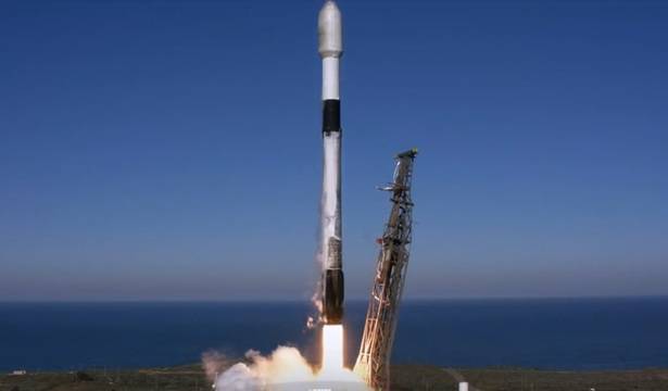 Илон Мъск активира спътниковия интернет Старлинк в Украйна след молба от украинското правителство