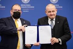 Румъния стана 16-тата държава, подписала със САЩ споразумението Артемис за космическо сътрудничество