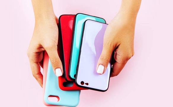 С или без калъф за телефон