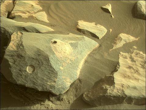 Марсоходът на НАСА Пърсъвиърънс събра успешно седмата си проба от Червената планета