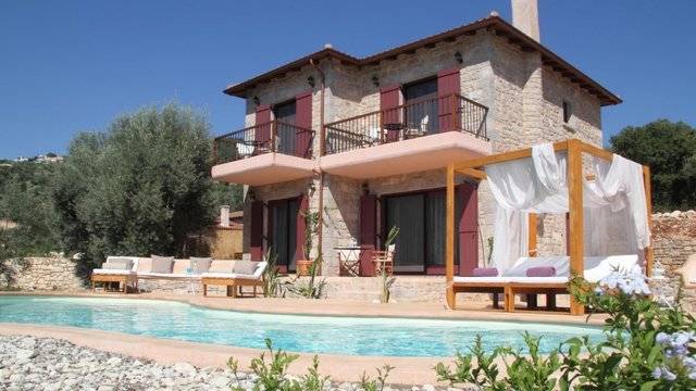Amapola Villas 4 *