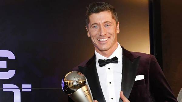 Полякът Робърт Левандовски е №1 на ФИФА, изпревари Лионел Меси