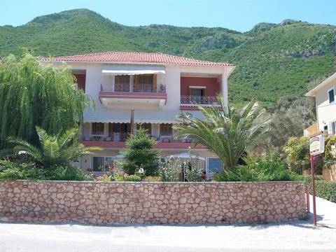 CHRISTIANNA STUDIOS 2 *