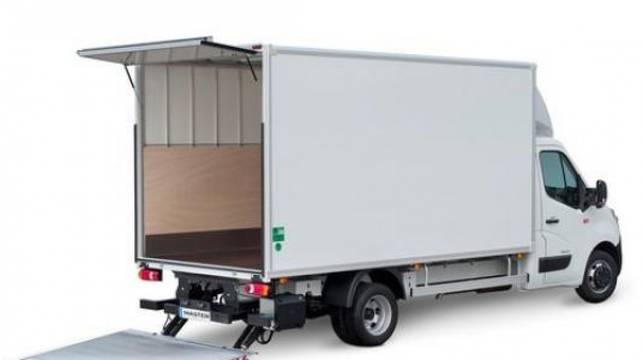 Камиони под наем