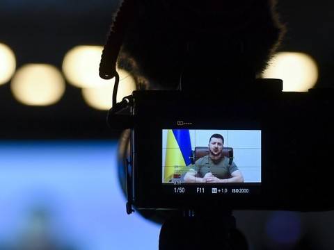 Зеленски пред руските медии: Това е кражба на територия от Русия