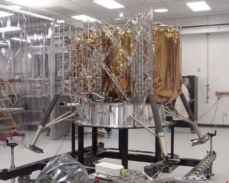 Американската компания Астроботик представи лунния си модул Перегрин!