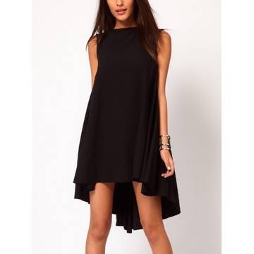 Модните вечерни рокли олицетворяват женствеността в жената