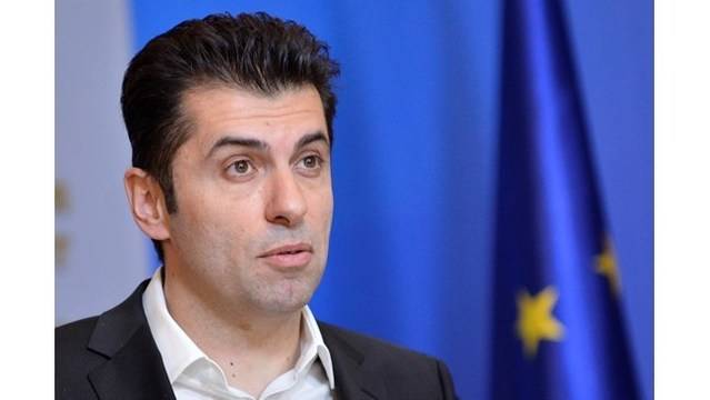 Кирил Петков: Пенсиите се вдигат с 10% плюс 60 лв. от 1 юли, таванът – 3400 лв. от октомври (Видео)