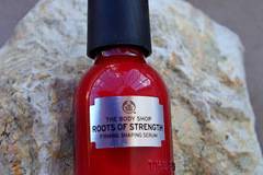 Стягащ серум за лице Roots of Strength™ – The Body Shop