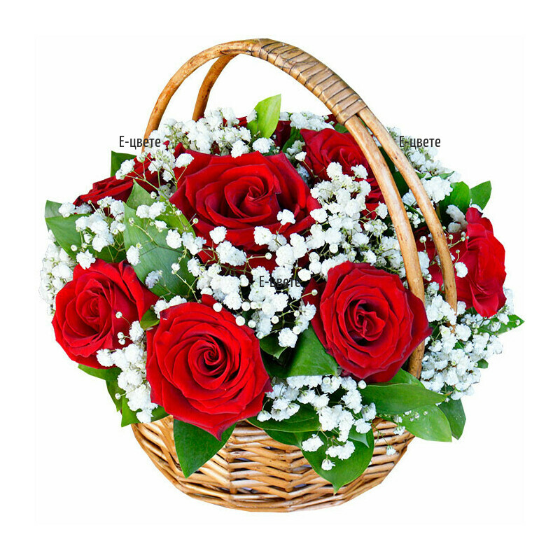 Доставка кошница с червени рози и гипсофила – E-cvete.com