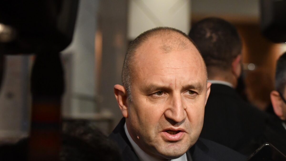 Президентът посети наводнените населени места в Карловско – Политика – Новини Бг