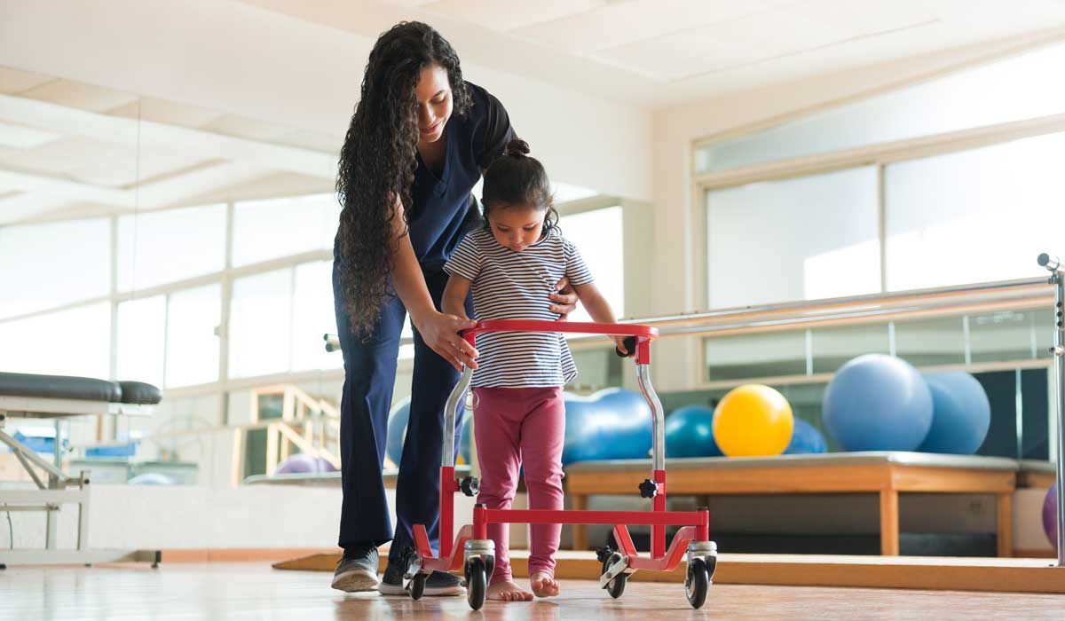 Физиотерапия и рехабилитация при деца с увреждания