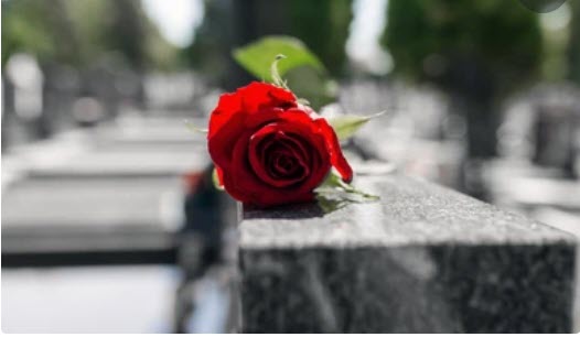 Как да изберем надеждна фирма за изработка на надгробни паметници?