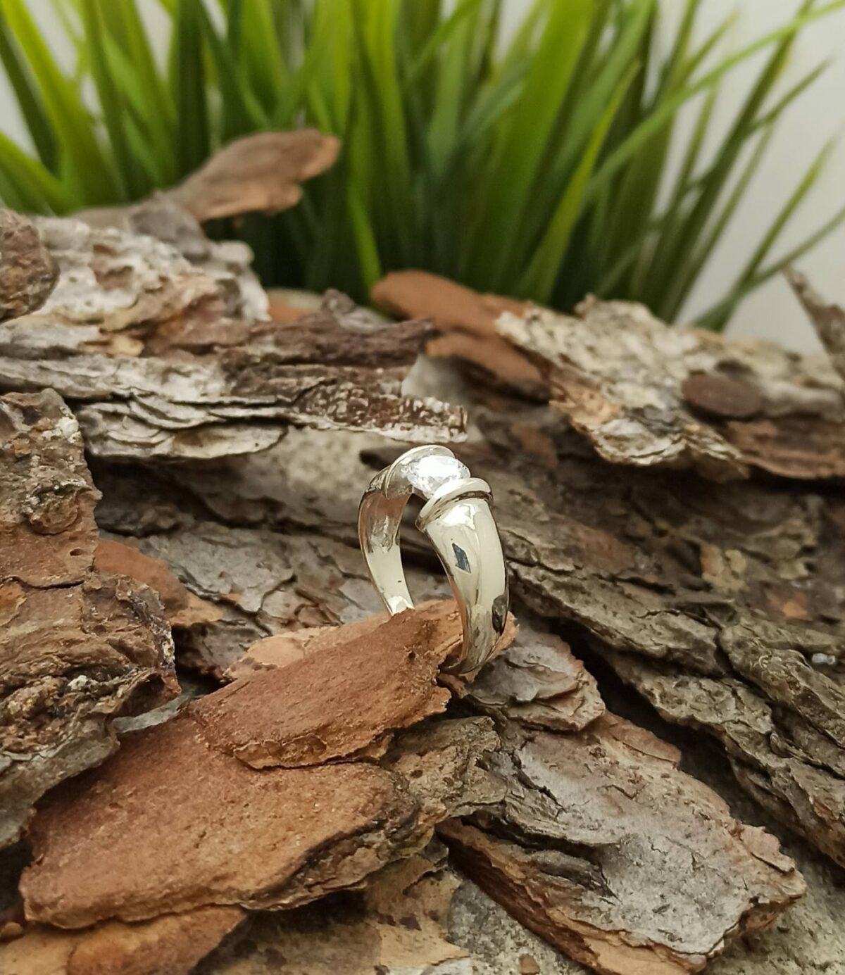 Дамски сребърна пръстен с цирконий 270R – Studio Nikolas