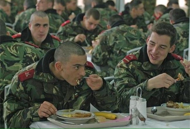 Какво се случва, ако българските мъже получат повиквателна за активна военна служба?