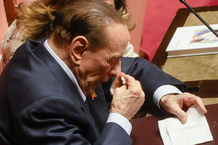 Берлускони обеща на играчите на Монца автобус с уличници в съблекалнята, ако успеят да победят някой от грандовете