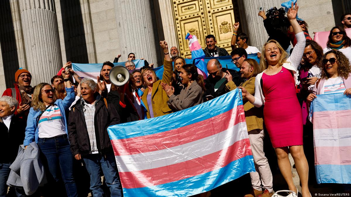 Испания одобри нов закон за транс-хората