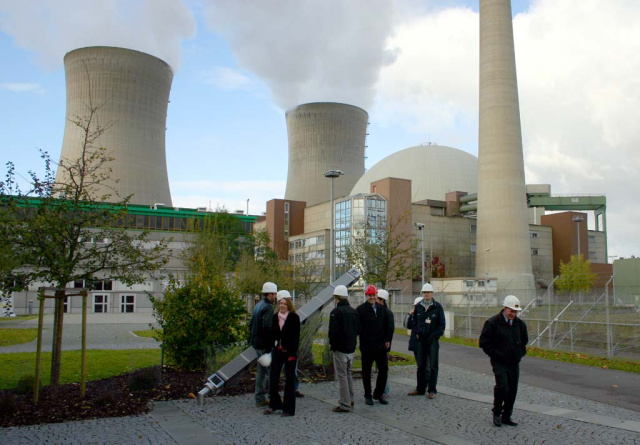 Германия спира ядрените си централи