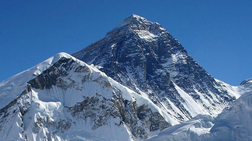 Според американско проучване: Еверест и околните върхове са все по-замърсени
