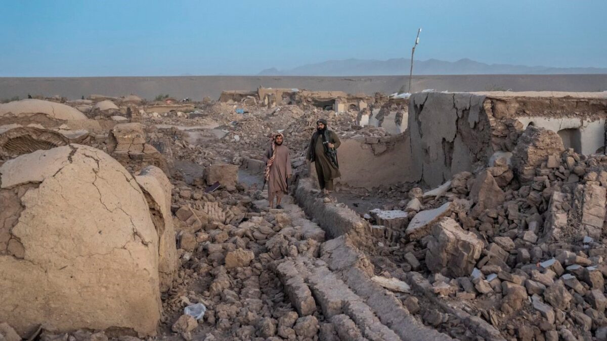 Земетресението в Афганистан: „по-лошо, отколкото можете да си представите“