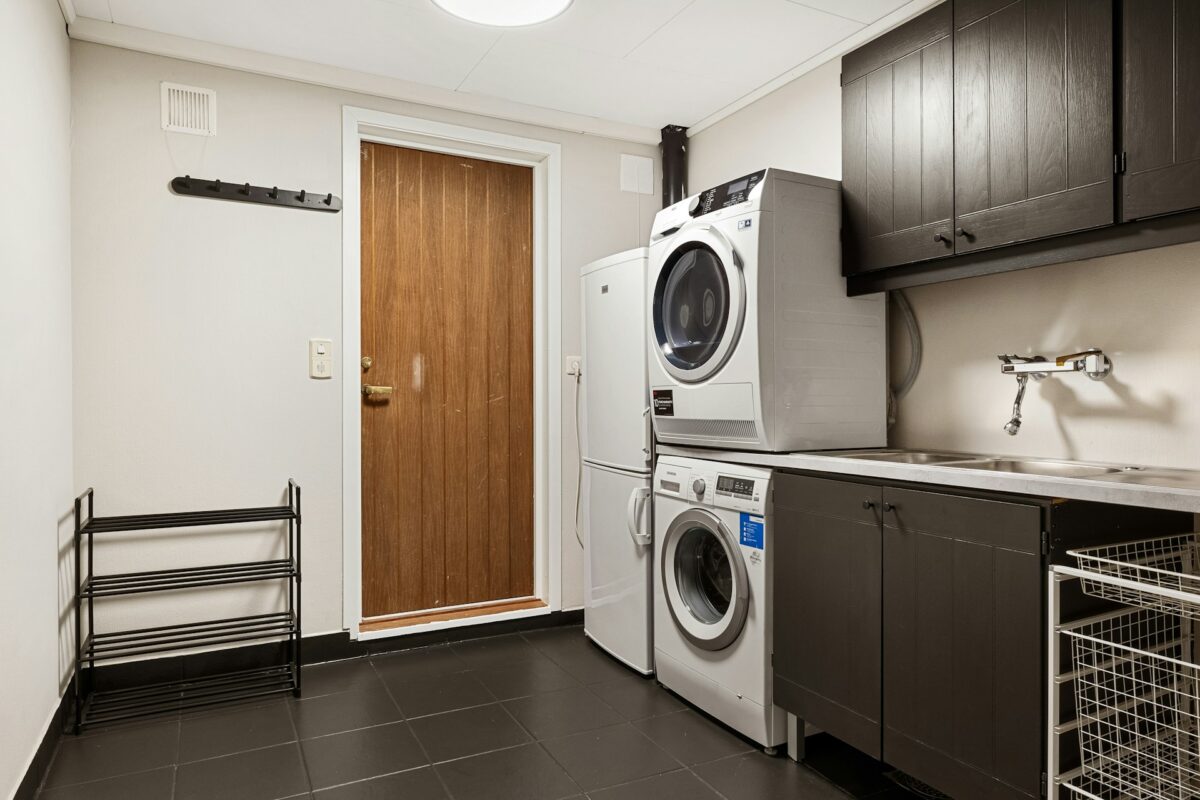 Пералня с транспортен дефект vs. пералня втора ръка – кое е по-добре?