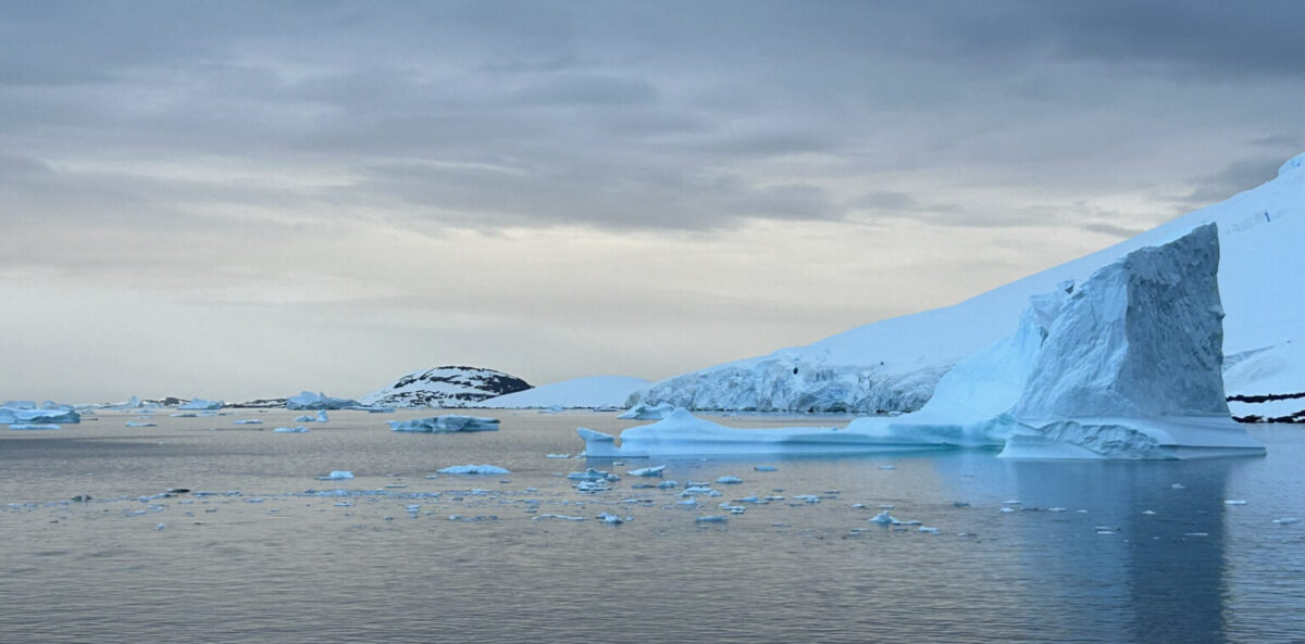 Подводните цунами в Антарктика се увеличават